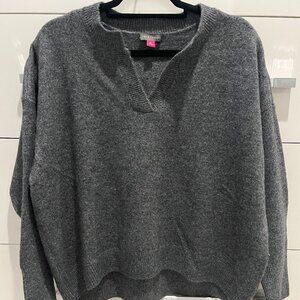 Vince Camuto Grey Sweater - SIZE M